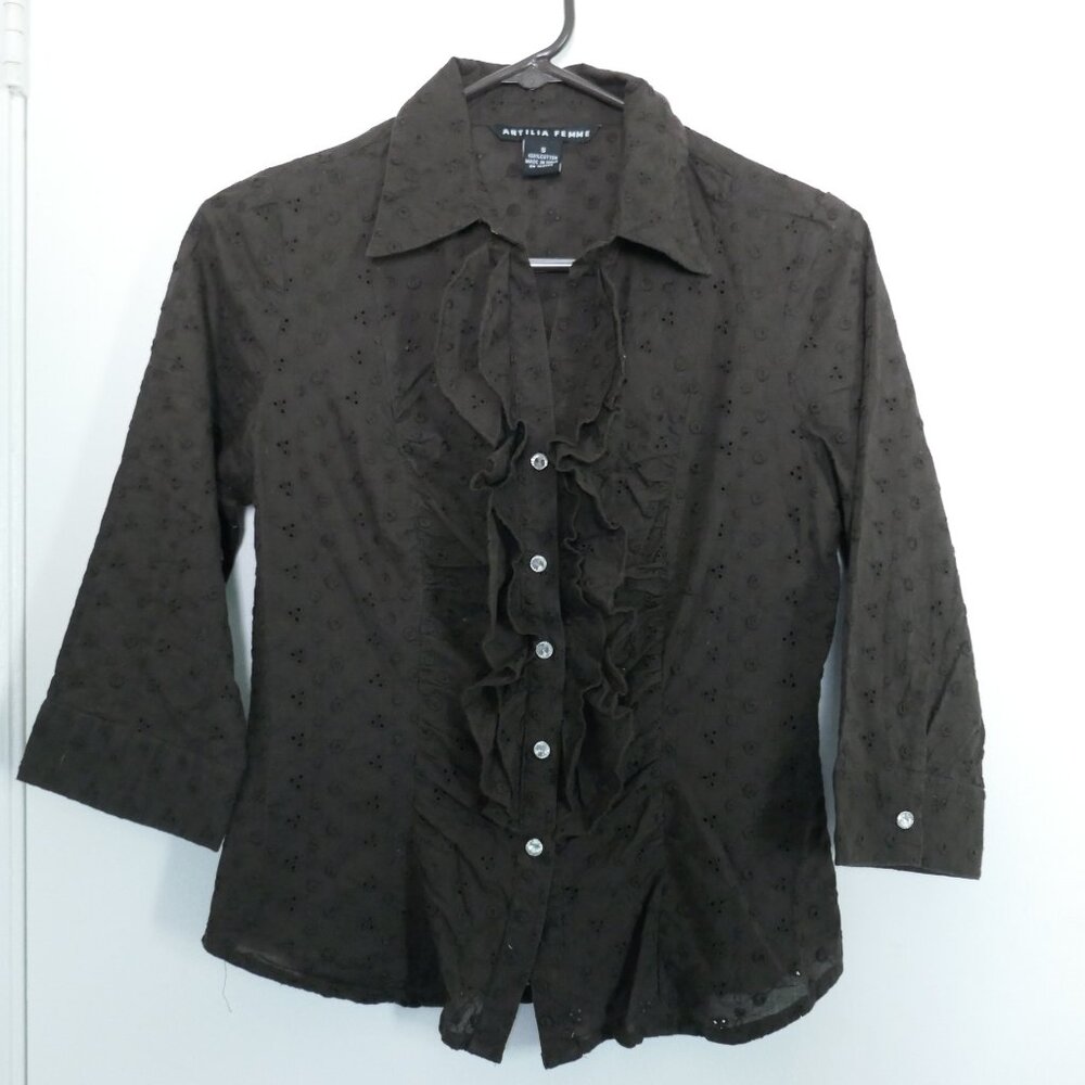 Antilia Femme brown 3/4 sleeve eyelet blouse with ruffles crystal buttons size S